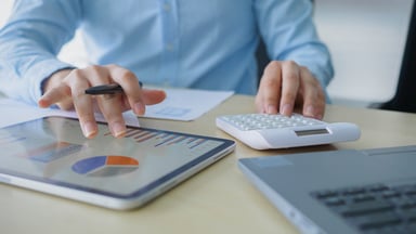 Image for Outsourced payroll calculator: find out how much you could save