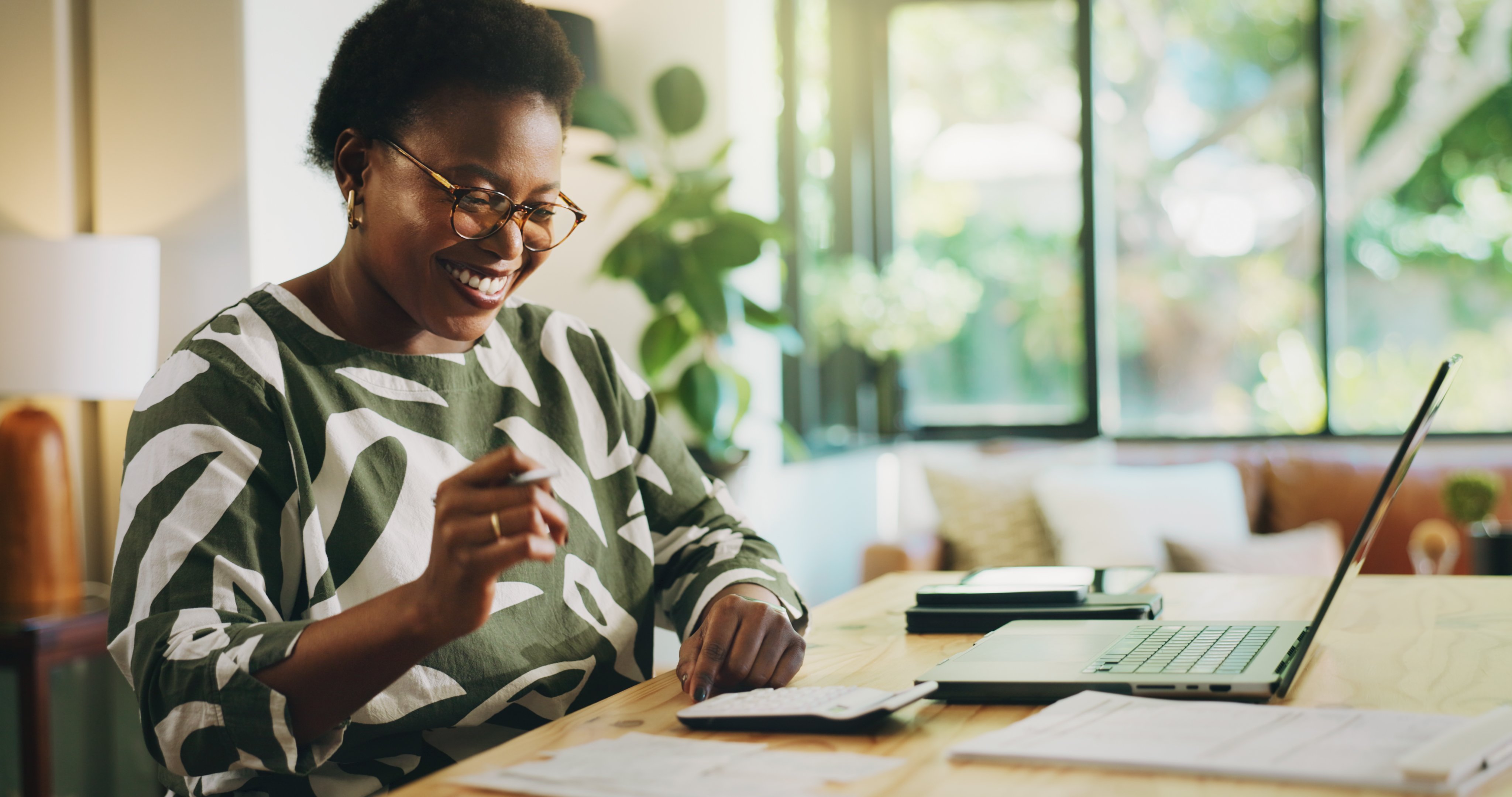 Person doing payrolling Person doing payrolling
